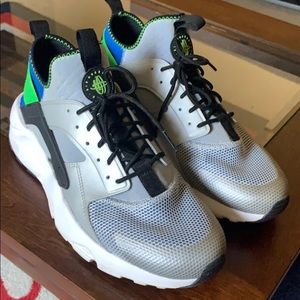 Nike Air Huarache Sneakers